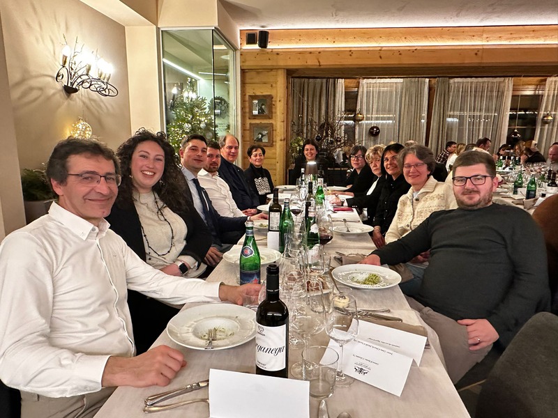 Un'immagine della cena conviviale