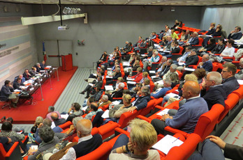 L'affollata assemblea del 17 maggio nella sede di Confcommercio Vicenza